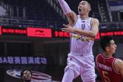 九游体育- 小组赛巅峰对决！岭东火狐队惊险晋级江汉青龙队，游泳赛场再起波澜；细节处理更胜一筹