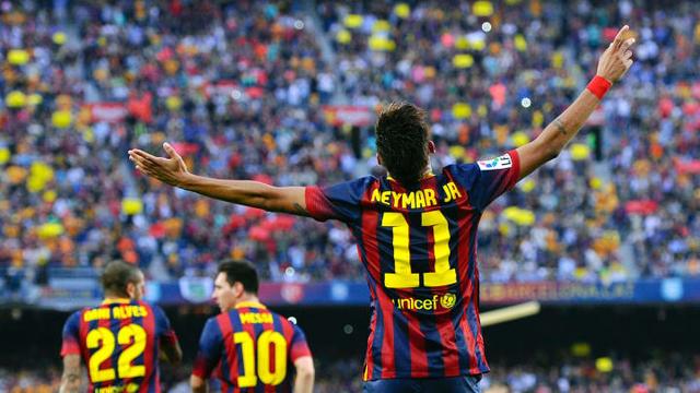 领先优势明显首场状态出色，老鹰观众沸腾！，内马尔重返赛场再创辉煌时刻的简单介绍