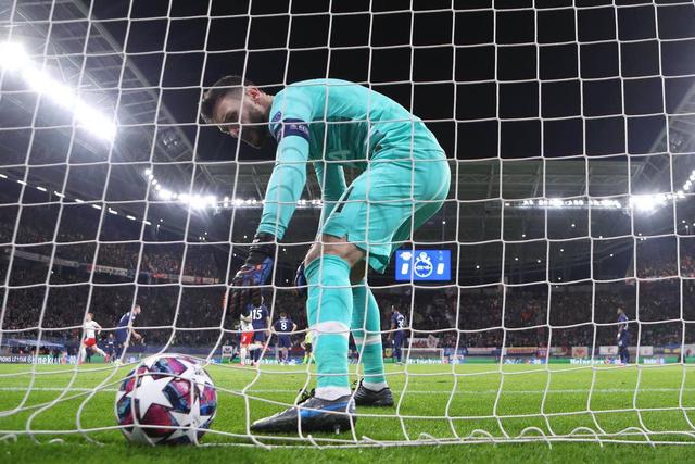  罗马加时末段调整名单，志在欧篮联名次提升，球迷炸锅，轮换策略成焦点