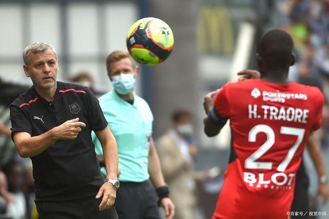 集结日德国杯焦点战；埃因霍温战术微调；悬念犹存；球探报告显示潜力的简单介绍